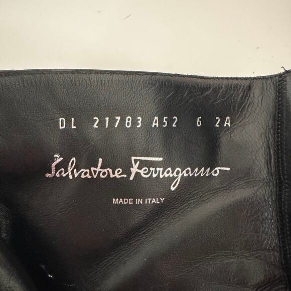 Salvatore Ferragamo Vara Black Chain Leather Ankle Boots Size 6 Narrow Width - Picture 11 of 12